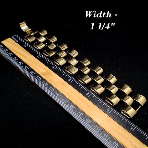 Vintage Interlocking Gold Plated Bracelet, Book Chain Style, 1950s, 6 1/2 Inches - Picture 9 of 9